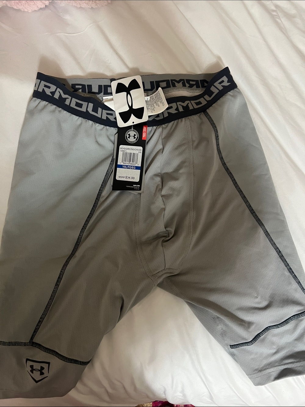Under Armour youth xl Light Gray Compression under shorts new with tags